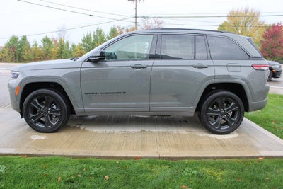 2027 Jeep Grand Cherokee Limited Reserve