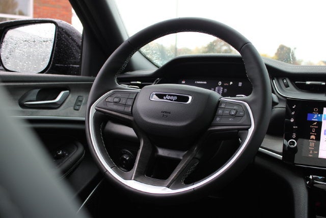 2027 Jeep Grand Cherokee Limited Reserve