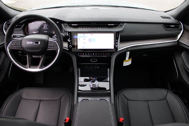 2027 Jeep Grand Cherokee Limited Reserve