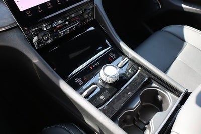 2025 Jeep Grand Cherokee Overland