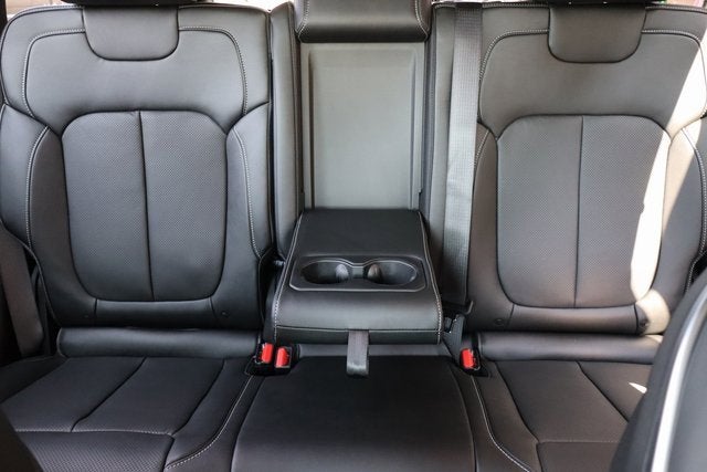 2025 Jeep Grand Cherokee Overland