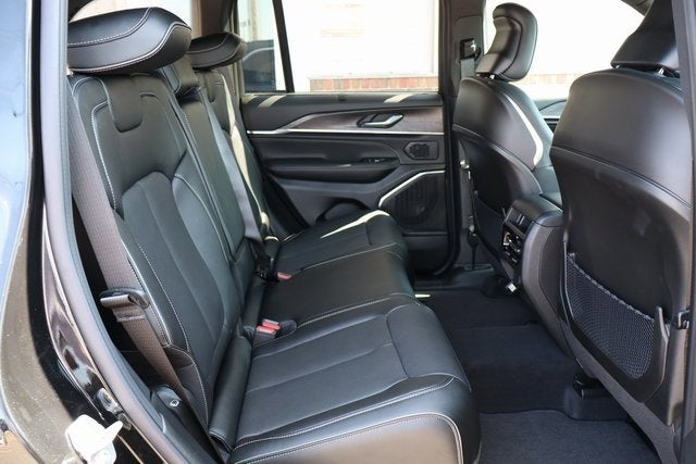 2025 Jeep Grand Cherokee Overland