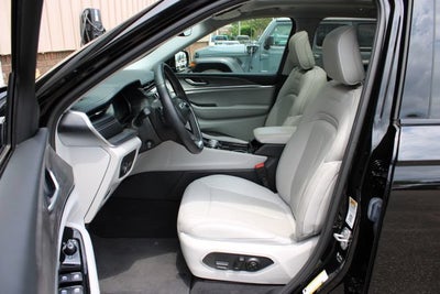2022 Jeep Grand Cherokee Overland