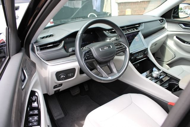 2022 Jeep Grand Cherokee Overland