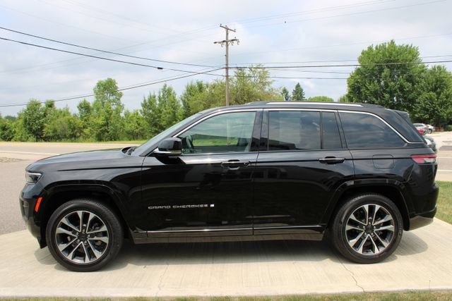 2022 Jeep Grand Cherokee Overland