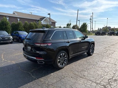 2022 Jeep Grand Cherokee Overland