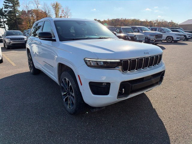 2022 Jeep Grand Cherokee Overland