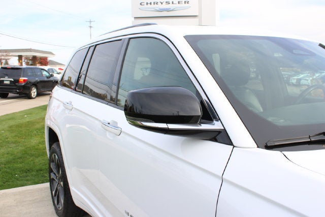 2022 Jeep Grand Cherokee Overland