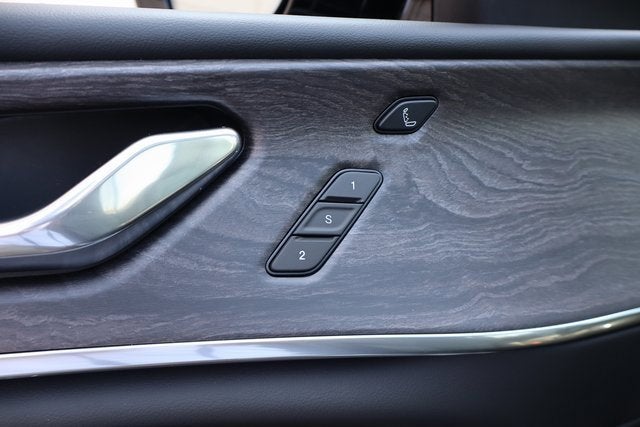 2025 Jeep Grand Cherokee Overland