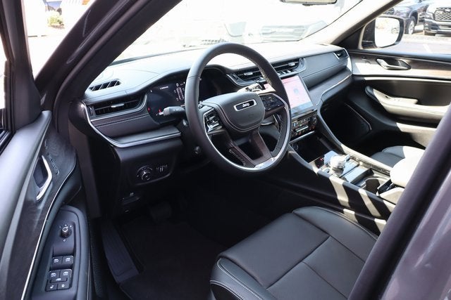 2025 Jeep Grand Cherokee Overland