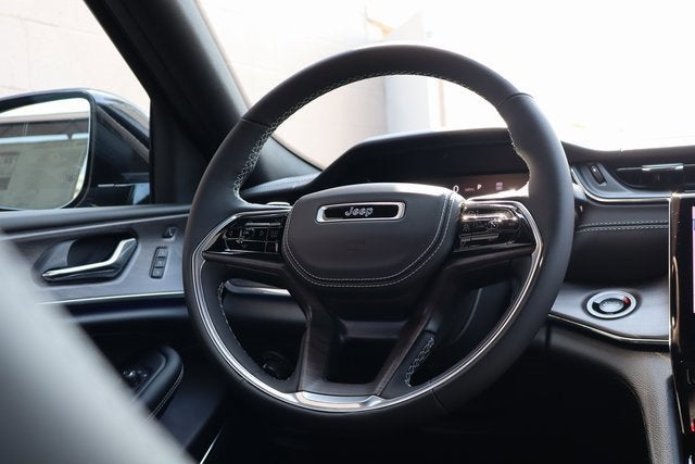 2025 Jeep Grand Cherokee Overland