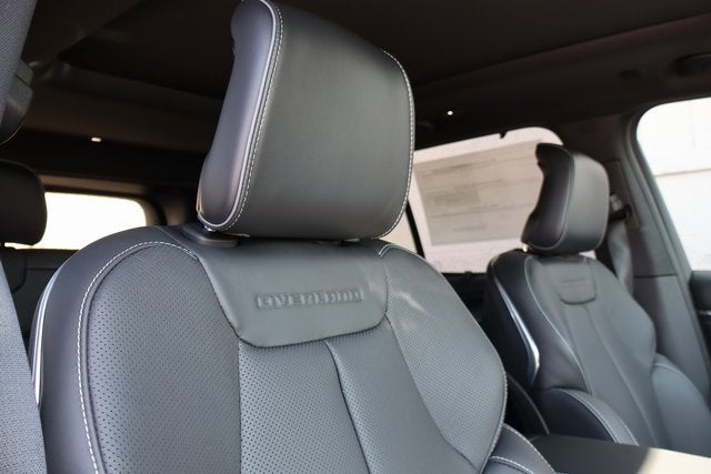 2025 Jeep Grand Cherokee Overland