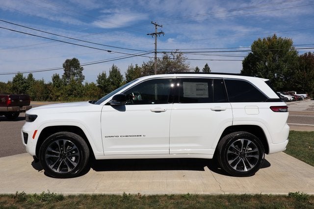 2025 Jeep Grand Cherokee Overland