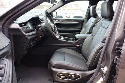 2025 Jeep Grand Cherokee Overland