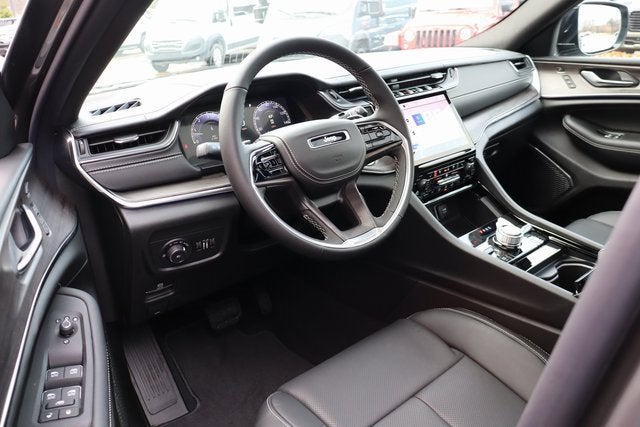 2025 Jeep Grand Cherokee Overland