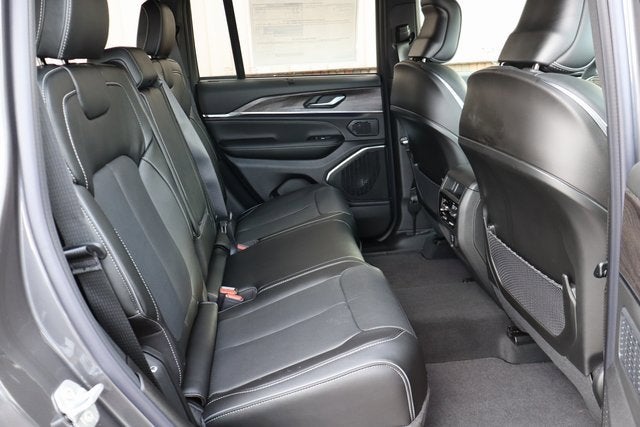 2025 Jeep Grand Cherokee Overland