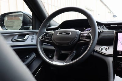 2025 Jeep Grand Cherokee Overland