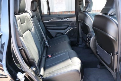 2025 Jeep Grand Cherokee Overland