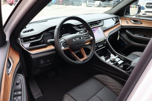 2025 Jeep Grand Cherokee Summit Reserve