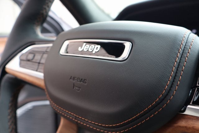 2025 Jeep Grand Cherokee Summit Reserve