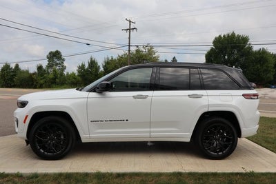 2025 Jeep Grand Cherokee Summit Reserve