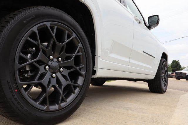 2025 Jeep Grand Cherokee Summit Reserve