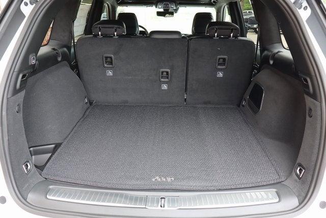 2025 Jeep Grand Cherokee Summit Reserve