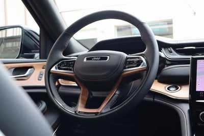 2025 Jeep Grand Cherokee Summit Reserve