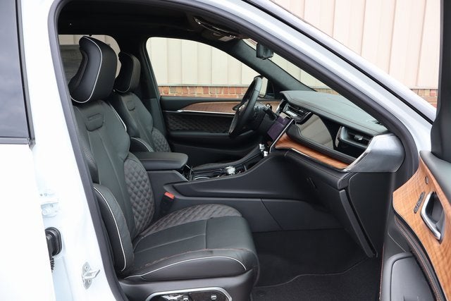 2025 Jeep Grand Cherokee Summit Reserve