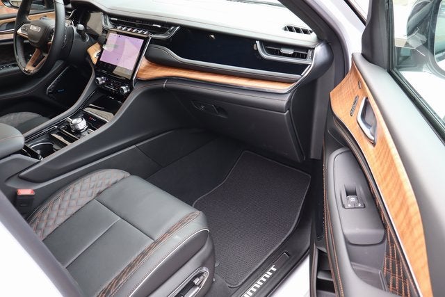 2025 Jeep Grand Cherokee Summit Reserve