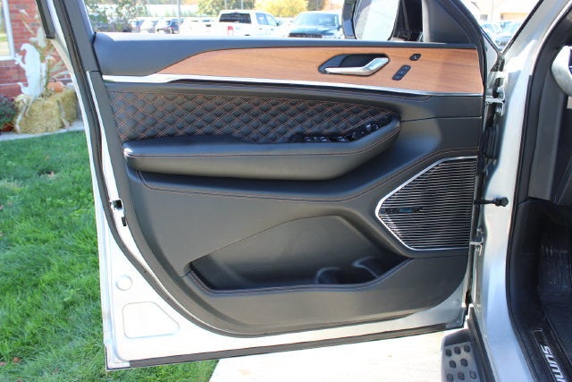 2025 Jeep Grand Cherokee Summit Reserve