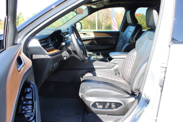 2025 Jeep Grand Cherokee Summit Reserve
