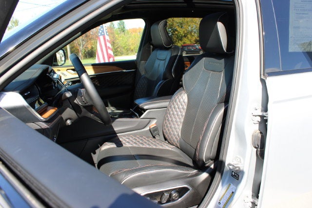 2025 Jeep Grand Cherokee Summit Reserve