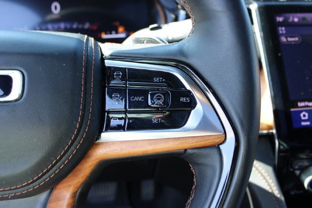 2025 Jeep Grand Cherokee Summit Reserve