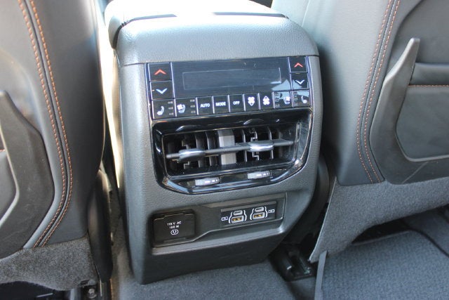 2025 Jeep Grand Cherokee Summit Reserve