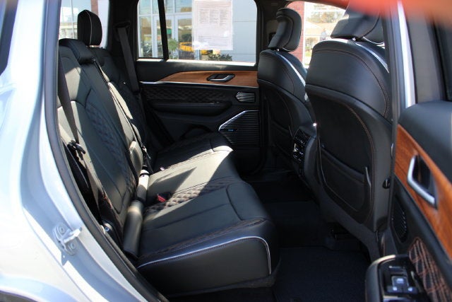 2025 Jeep Grand Cherokee Summit Reserve