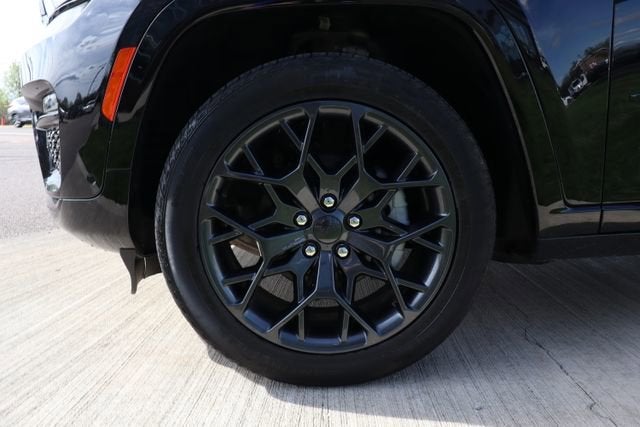 2025 Jeep Grand Cherokee Summit