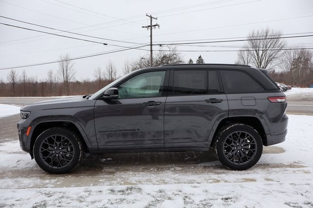 2025 Jeep Grand Cherokee Summit