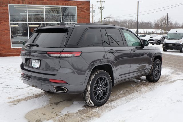 2025 Jeep Grand Cherokee Summit