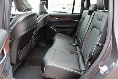 2025 Jeep Grand Cherokee Summit