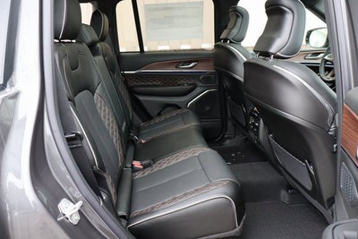 2025 Jeep Grand Cherokee Summit