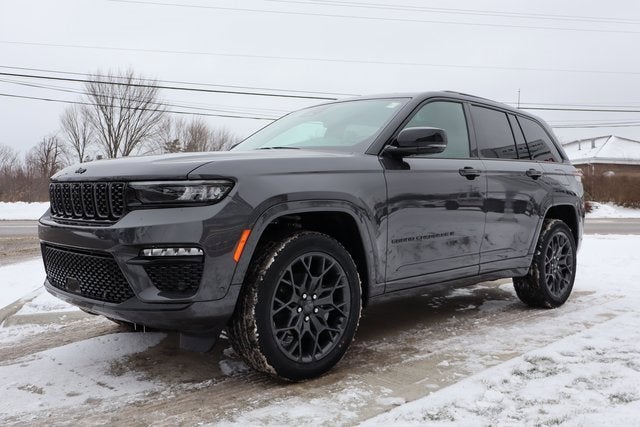 2025 Jeep Grand Cherokee Summit