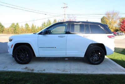 2025 Jeep Grand Cherokee Summit