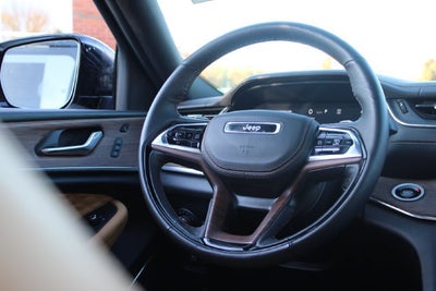 2025 Jeep Grand Cherokee Summit