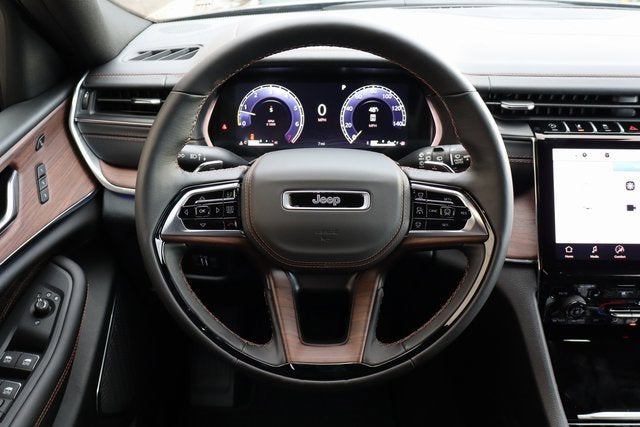 2025 Jeep Grand Cherokee Summit