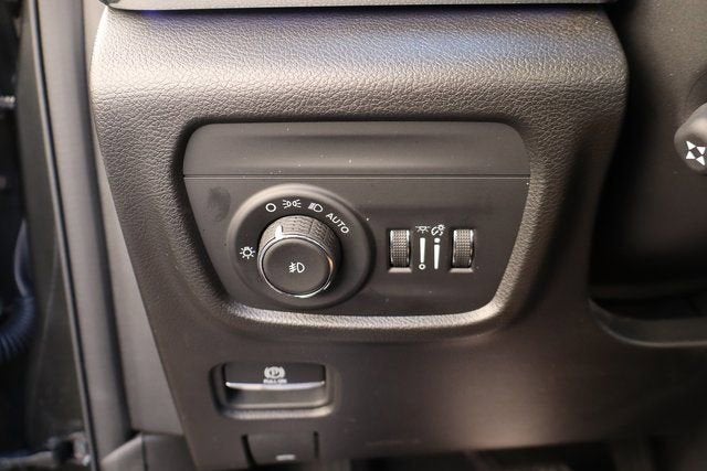 2023 Jeep Grand Cherokee Summit