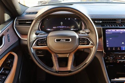 2023 Jeep Grand Cherokee Summit