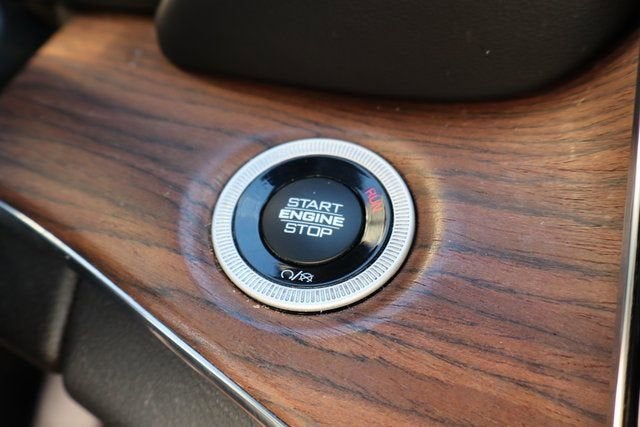 2023 Jeep Grand Cherokee Summit