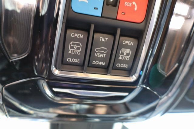 2023 Jeep Grand Cherokee Summit