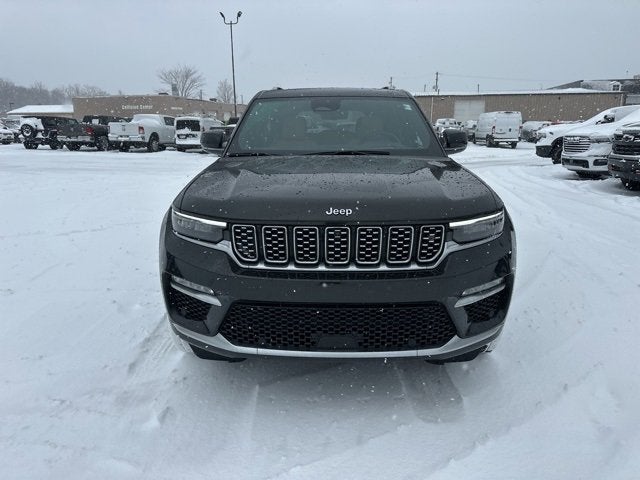 2023 Jeep Grand Cherokee Summit